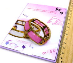 义乌小商品批发网 一站式采购镜梳、日用百货与家用电器的批发基地